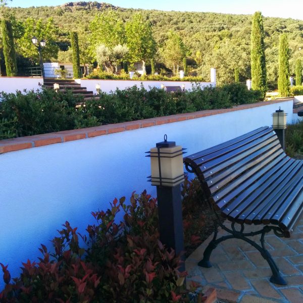 Jardines | Ajardinar | Poda | Jardineria | Diseño jardín | Desbrozar | Sistema Riego | Césped | Césped artificial | Mantenimiento jardín | Tala | Construcción jardines | Palmeras | Setos | Jardín ecológico | Jardín sostenible | Jardín vertical | Toledo | Madrid | Ciudad Real