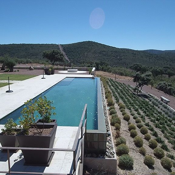 Jardines | Ajardinar | Poda | Jardineria | Diseño jardín | Desbrozar | Sistema Riego | Césped | Césped artificial | Mantenimiento jardín | Tala | Construcción jardines | Palmeras | Setos | Jardín ecológico | Jardín sostenible | Jardín vertical | Toledo | Madrid | Ciudad Real