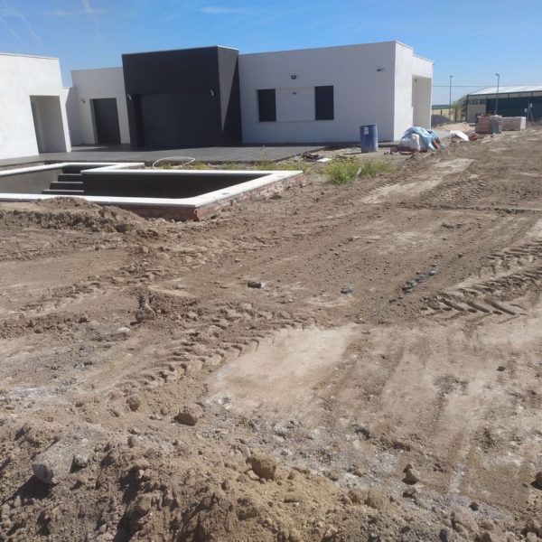 Jardines | Ajardinar | Poda | Jardineria | Diseño jardín | Desbrozar | Sistema Riego | Césped | Césped artificial | Mantenimiento jardín | Tala | Construcción jardines | Palmeras | Setos | Jardín ecológico | Jardín sostenible | Jardín vertical | Toledo | Madrid | Ciudad Real