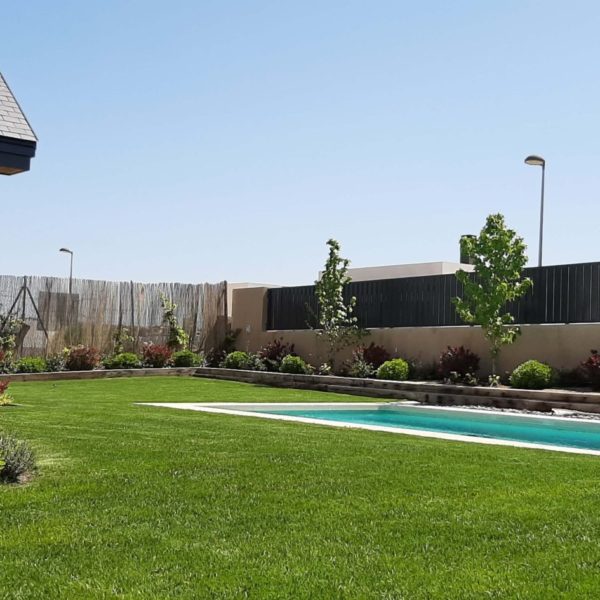 Jardines | Ajardinar | Poda | Jardineria | Diseño jardín | Desbrozar | Sistema Riego | Césped | Césped artificial | Mantenimiento jardín | Tala | Construcción jardines | Palmeras | Setos | Jardín ecológico | Jardín sostenible | Jardín vertical | Toledo | Madrid | Ciudad Real