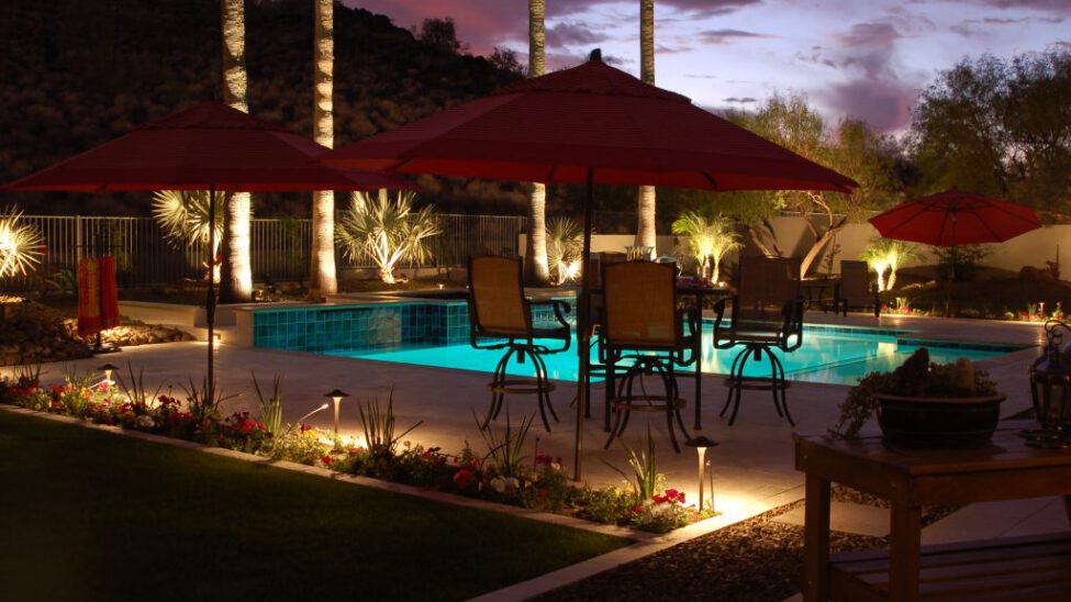 iluminacion | Jardines | Ajardinar | Poda | Jardineria | Diseño jardín | Desbrozar | Sistema Riego | Césped | Césped artificial | Mantenimiento jardín | Tala | Construcción jardines | Palmeras | Setos | Jardín ecológico | Jardín sostenible | Jardín vertical | Toledo | Madrid | Ciudad Real