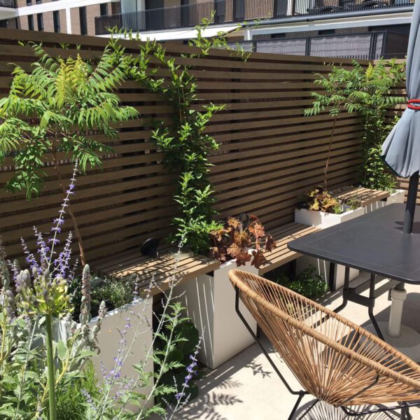 Jardinable-Jardan-Granado_5 Jardines | Ajardinar | Poda | Jardineria | Diseño jardín | Desbrozar | Sistema Riego | Césped | Césped artificial | Mantenimiento jardín | Tala | Construcción jardines | Palmeras | Setos | Jardín ecológico | Jardín sostenible | Jardín vertical | Toledo | Madrid | Ciudad Real