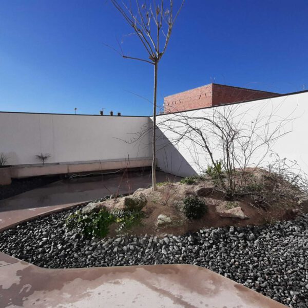 Torrijos | Toledo | Ajardinar | Poda | Jardineria | Diseño jardín | Desbrozar | Sistema Riego | Césped | Césped artificial | Mantenimiento jardín | Tala | Construcción jardines | Palmeras | Setos | Jardín ecológico | Jardín sostenible | Jardín vertical | Madrid | Ciudad Real