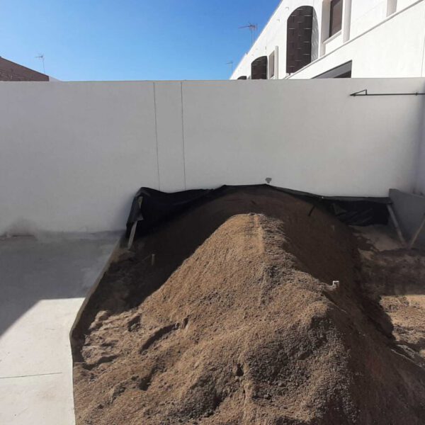 Torrijos | Toledo | Ajardinar | Poda | Jardineria | Diseño jardín | Desbrozar | Sistema Riego | Césped | Césped artificial | Mantenimiento jardín | Tala | Construcción jardines | Palmeras | Setos | Jardín ecológico | Jardín sostenible | Jardín vertical | Madrid | Ciudad Real