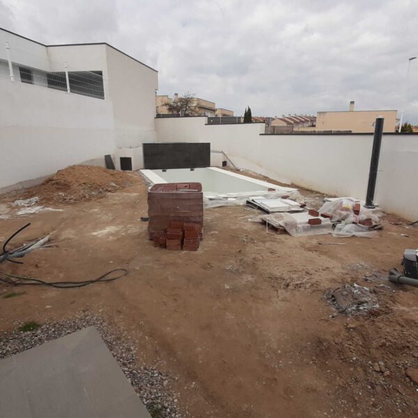 Diseño jardines 3D - Toledo - Ajardinar - Poda - Jardineria - Diseño jardín - Desbrozar - Sistema Riego - Césped - Césped artificial - Mantenimiento jardín - Construcción jardines - Palmeras - Setos - Jardín ecológico - Jardín sostenible - Jardín vertical - Madrid - Ciudad Real